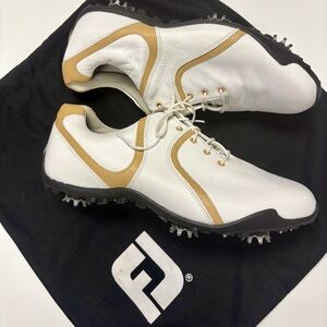 FootJoy Women’s White & Tan LoPro Golf Shoes Size 10 Wide in Excellent Condition